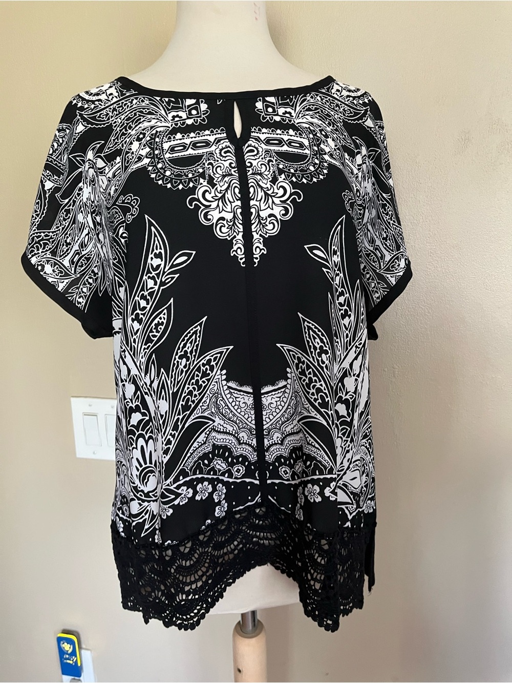 Chico's Black & White Paisley Lace-Hem Tunic Blouse